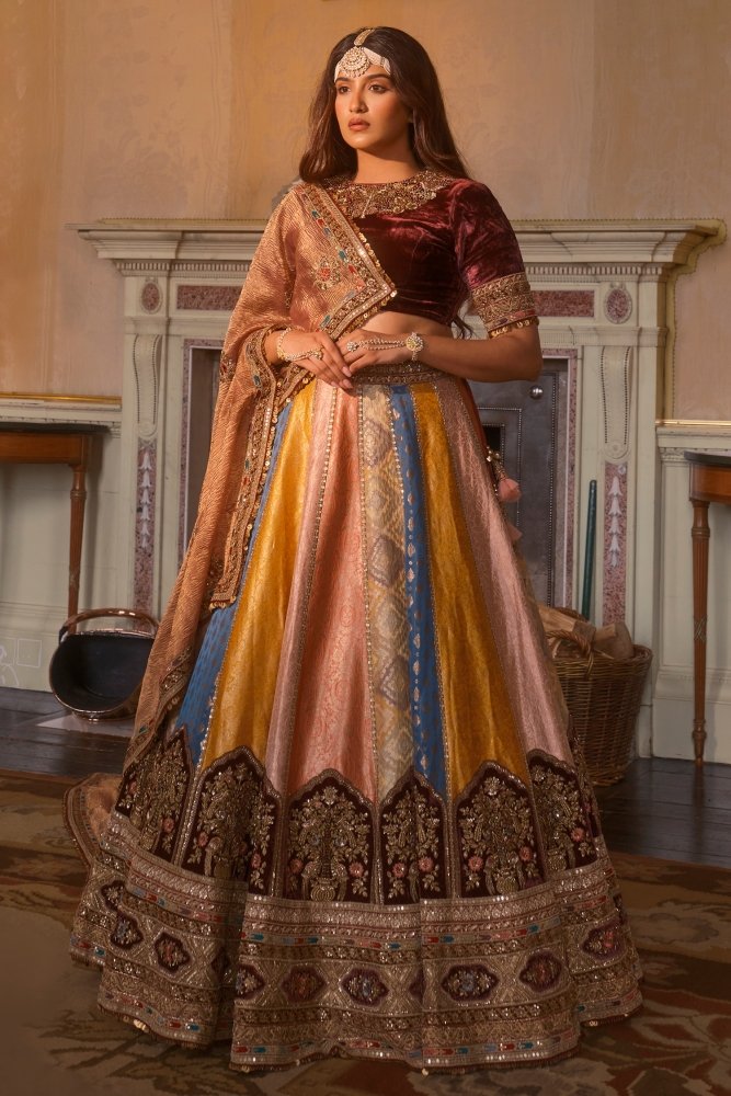 Embroidered, Resham and Zari Work Banarasi Lehenga Choli Online Pink and  Orange Lehenga Choli| lovelyweddingmall.com