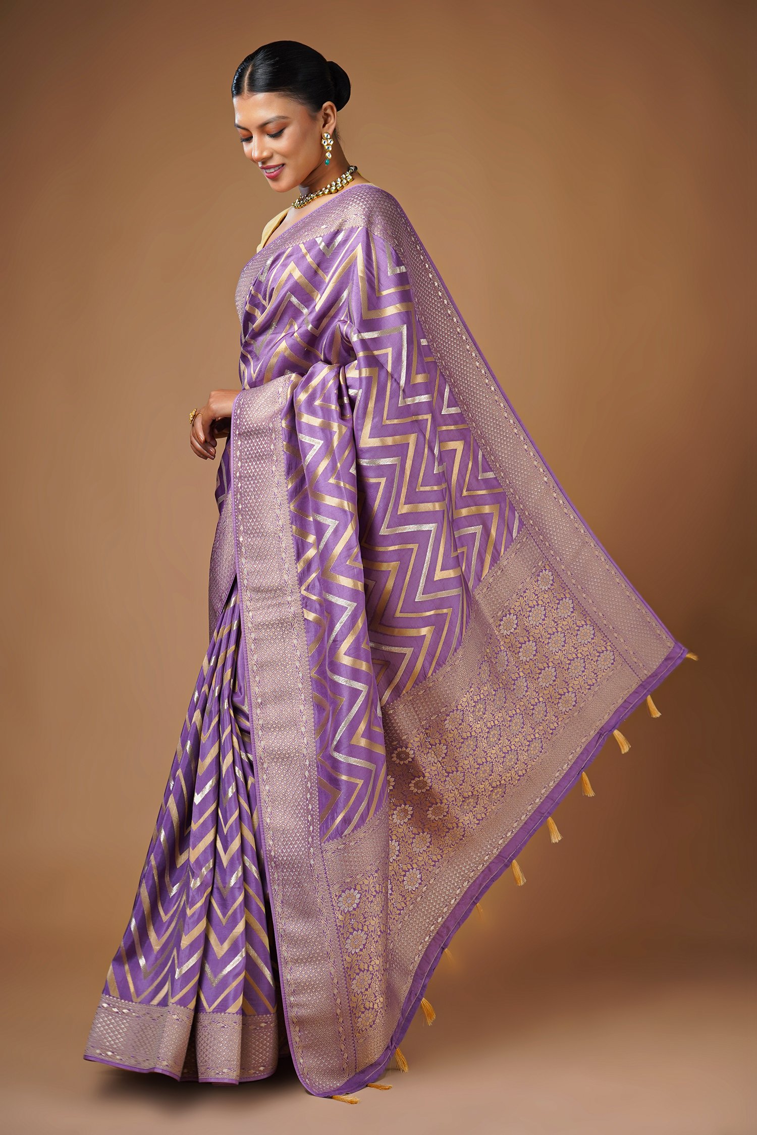 psaed1906b lilac purple muga silk woven chevron design and floral motifs pallu saree