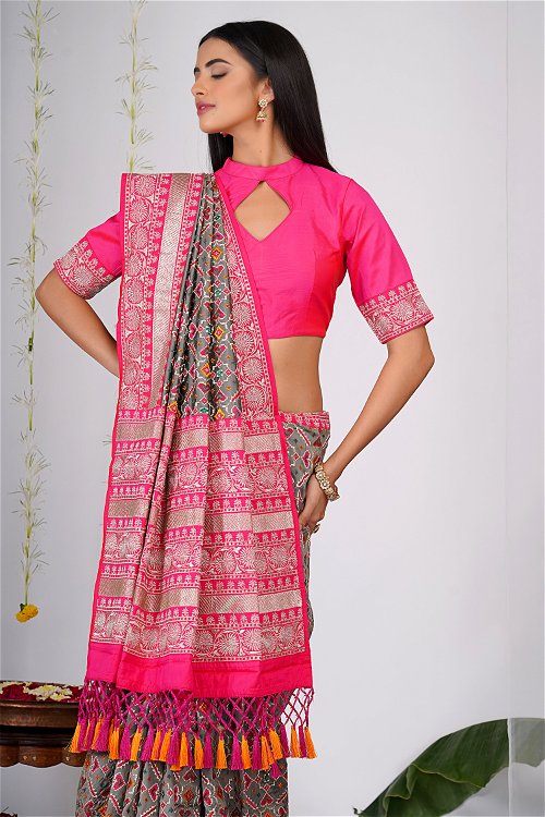 Pastel Grey with Pink Saree in Cotton Slub Contrast Pattern